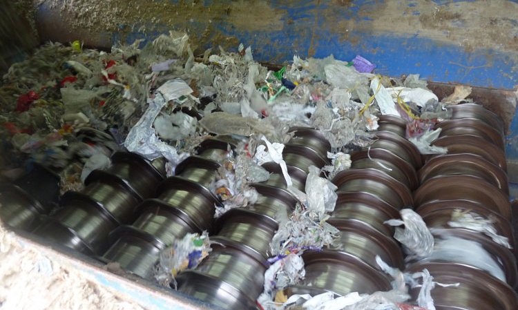 A screen allows fine material to be sent directly to the dryer…