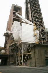 Installed in 2012, the new semi-dust SCR for NOx reduction from Scheuch is currently under test at the Lafarge Mannersdorf plant in Austria.