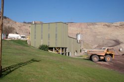 The sewage sludge processing plant at Nuh Cimento uses waste gases from kiln three to dry the material into a fuel for the same kiln.