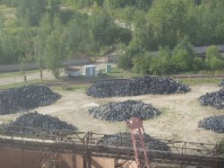 Tyres all around. Akmenes Cementas was able to use waste tyres in one of the wet kilns. It now hopes to start using them on the new line too.