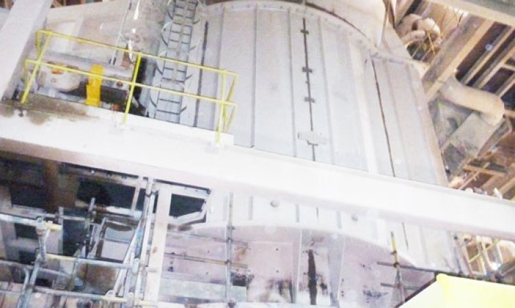 The plant’s large Polysius vertical roller mill for raw meal grinding.