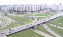 Cement demand is set to increase markedly in Russia by 2014 (21), in part due to new highways, like that shown above outside Moscow.