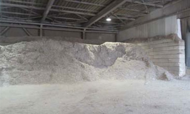 Fluff is one of many alternative fuels used at the Lixhe plant.