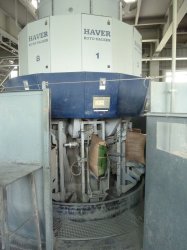 The Haver & Boecker Rotopacker was undergoing maintenance during Global Cement's visit.