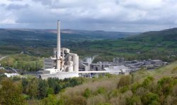 The Hope Cement Plant in Derbyshire is one of the country’s largest with a capacity of 1.3Mt/yr. Photo: Graham Hogg (C).