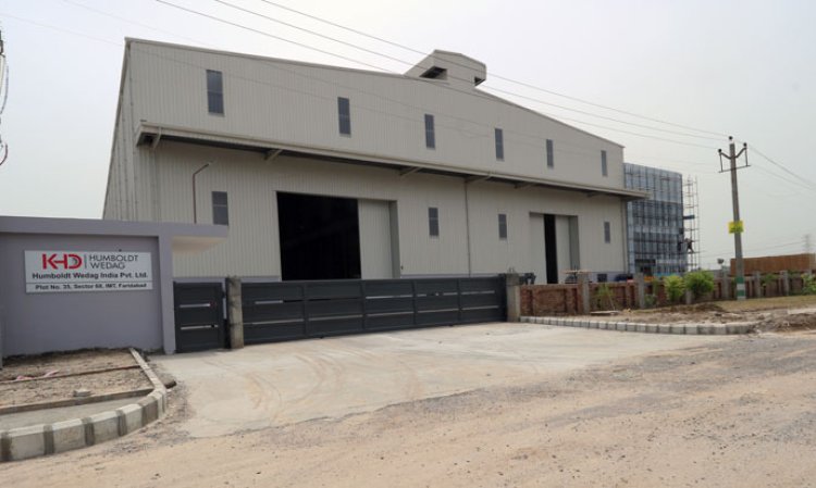 One of KHD's workshops in India. 2017 was the first year that KHD employed more staff in India than it did in Germany.