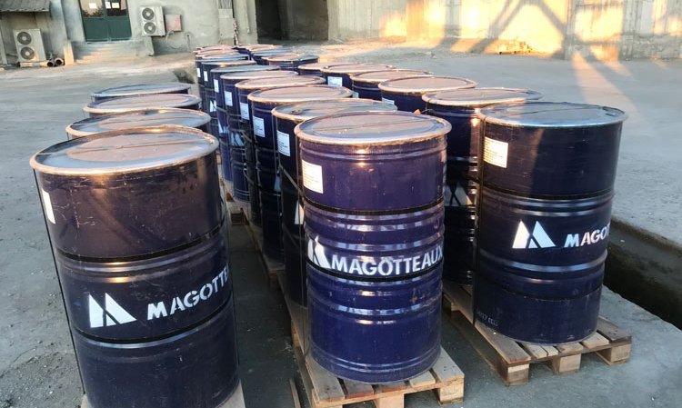 Magotteaux Duomax grinding balls ready for loading into the plant’s ball mills.