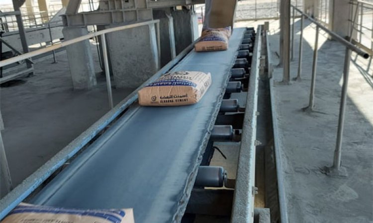 Bagged cement leaves the FLSmidth Ventomatic bagging plant. Nearly 85% of the plant’s cement is sold in bags.