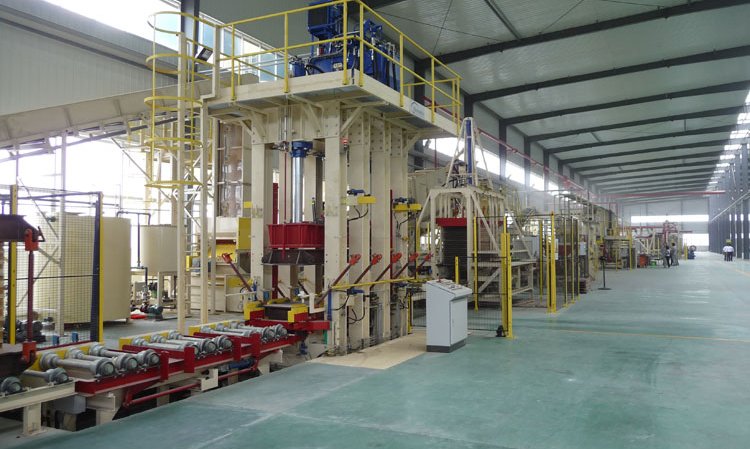 An EltoBoard press at a WWCB/EltoBoard plant for the production of medium density WWCB.