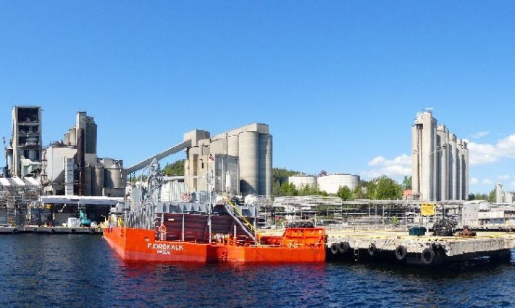Heidelberg Materials’ carbon capture cement plant and CO₂ terminal, Brevik, Norway.