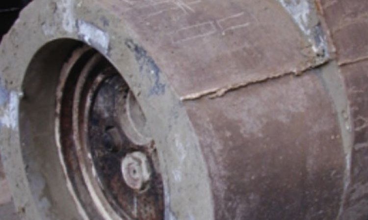 Burner equipped with an air cannon system.