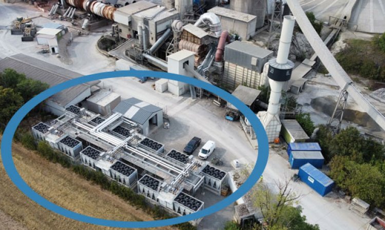 Portlandzementwerk Wittekind Hugo Miebach is located in Erwitte, North Rhine Westphalia, Germany. It has been in operation for nearly 100 years and produces 2200-2500t/day of cement using a 1972-vintage kiln (L = 70m, Ø = 4.6m). The six identical Orcan eP150.200 units are circled. 