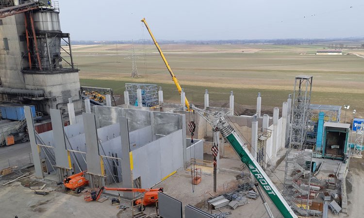 Construction of the new alternative fuels hall.