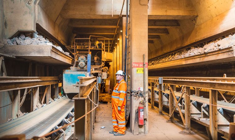 Raw material reclaim: The plant has a long history and a small footprint so that facilities and machines have to be optimally-designed for the space available.