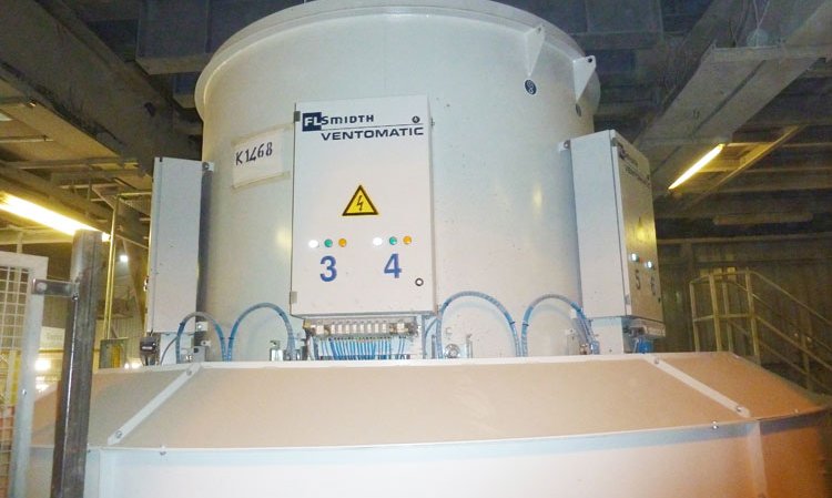 A new FLSmidth Ventomatic bagging machine was commissioned in February 2017.