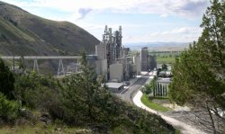 The Durkee cement plant, in Oregon, is operated by the largest US-owned cement manufacturer, Ash Grove Cement.