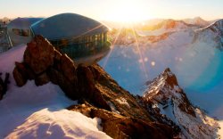 Figure 7: Cement for the construction of Cafe 3340 on the Pitztal Glacier in Tyrol was provided by Schretter & Cie. The cafe is officially the highest construction in Austria, at 3340m above sea level.