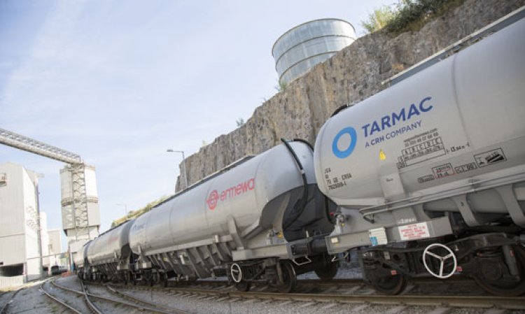 Tarmac distributes 9Mt/yr of cement and aggregate in the UK.