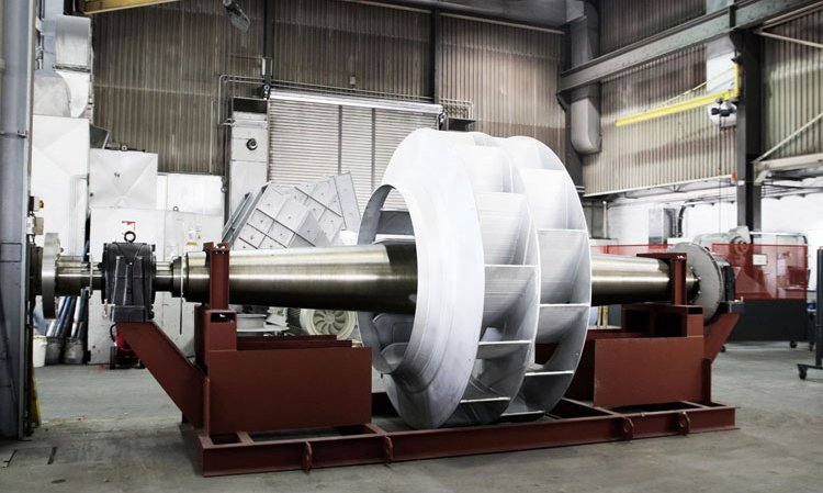 A wear-protected rotor in the workshop.