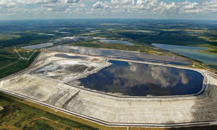 Byproduct phosphogypsum is piling up in stockpiles around India. The potential to turn even a small proportion of this into useable gypsum would drastically alter global gypsum supply opportunities.